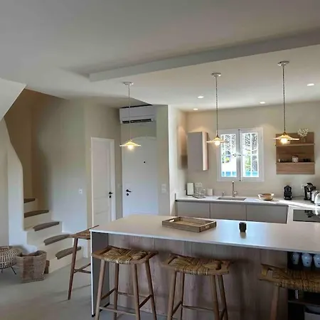 Maison Avec Piscine Et Amarrage Villa Grimaud