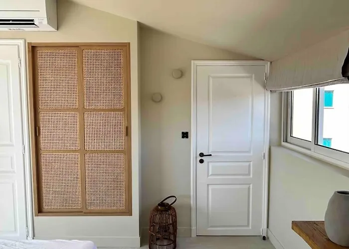 Maison Avec Piscine Et Amarrage 别墅 *