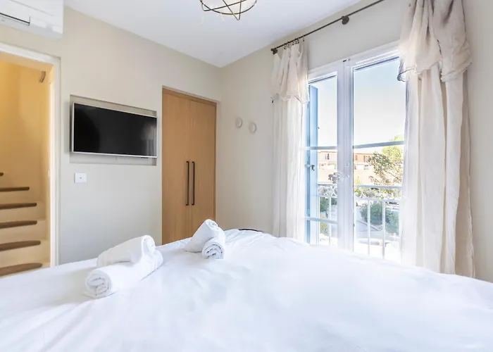 Maison Avec Piscine Et Amarrage 别墅 格里莫